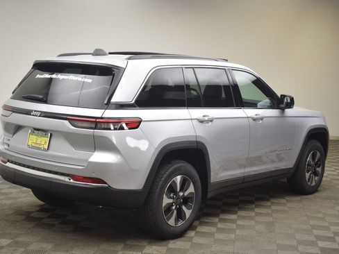 New 2025 Jeep Grand Cherokee Limited 4xe image 6