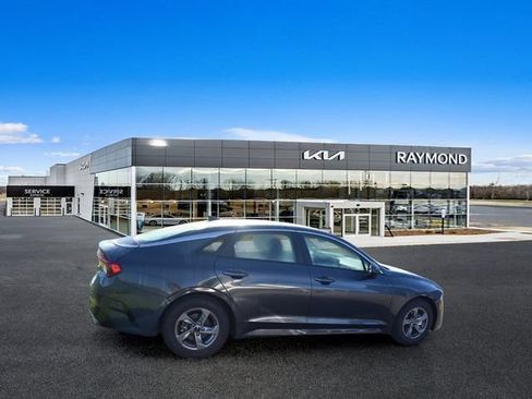 Certified 2023 Kia K5 LXS FWD image 2