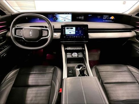 Used 2024 Lincoln Nautilus Reserve w/ Equipment Group 202A AWD/4WD image 19