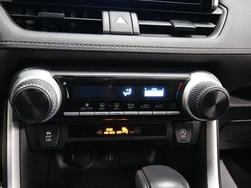 Used 2023 Toyota RAV4 LE image 14