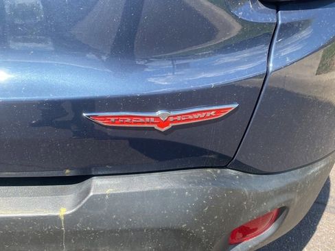 Used 2023 Jeep Renegade Trailhawk image 6