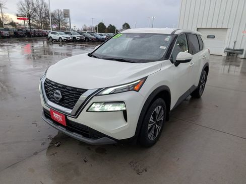 Used 2023 Nissan Rogue SV image 37