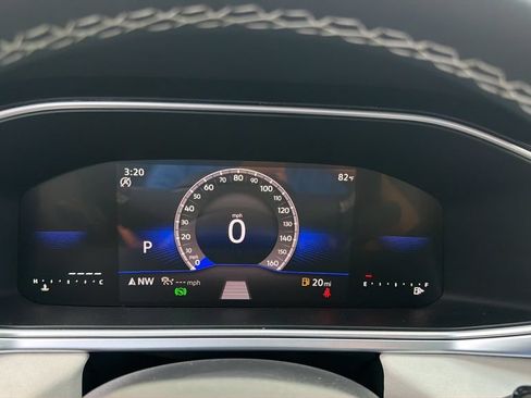 New 2026 Volkswagen Taos SE FWD image 30