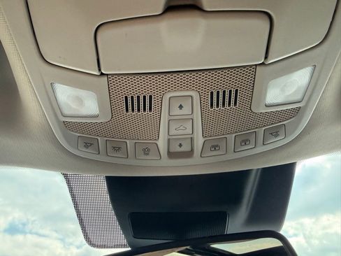 Used 2020 Ford Expedition Platinum image 16