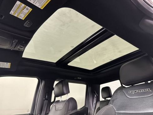 Used 2019 Ford F150 Raptor w/ Equipment Group 802A Luxury image 19