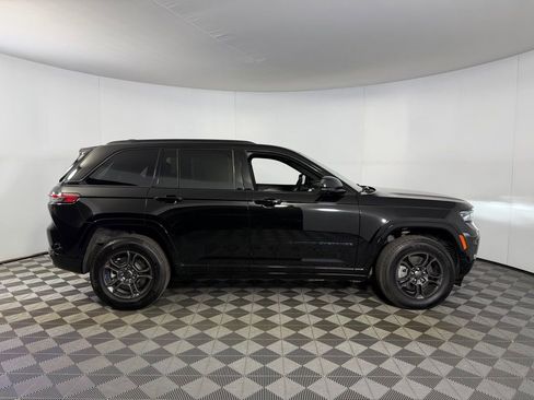 Used 2025 Jeep Grand Cherokee Limited 4xe image 5