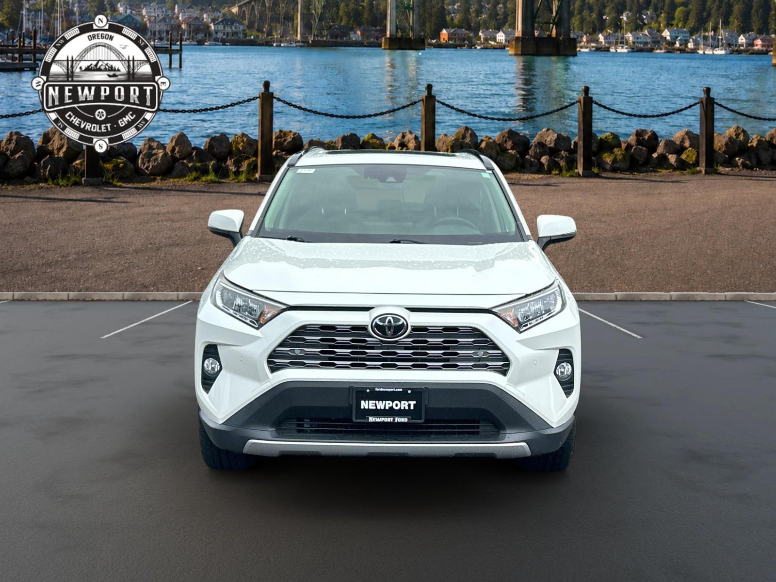 Used 2019 Toyota RAV4 Limited w/ Cold Weather Package AWD/4WD image 2