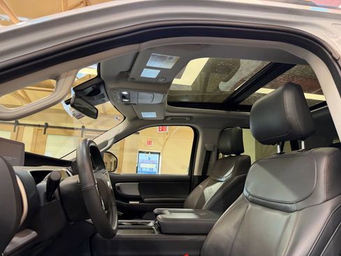 Used 2025 Ford Expedition Max Active image 12