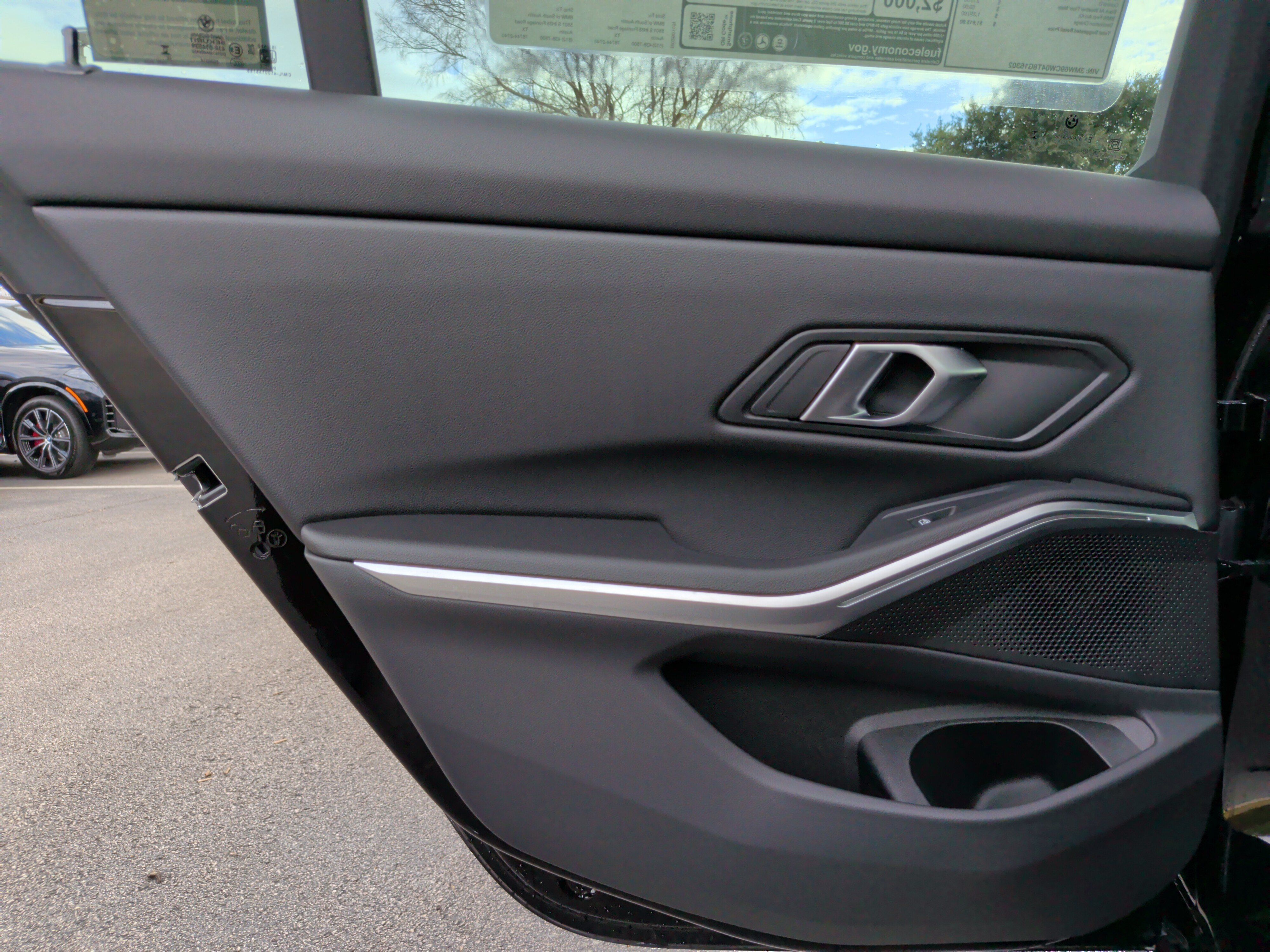 Certified 2026 BMW 330i Sedan w/ Convenience Package RWD image 33