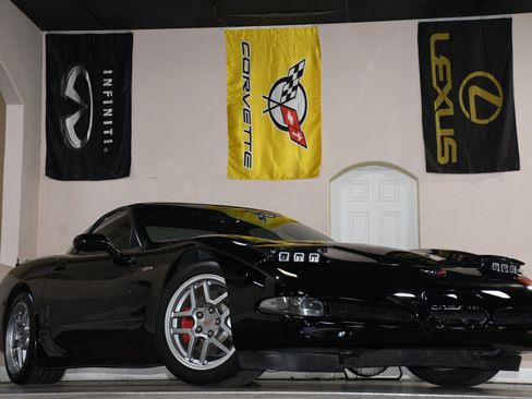 Used 2003 Chevrolet Corvette Z06 w/ Memory Package, 3 Drivers RWD image 83