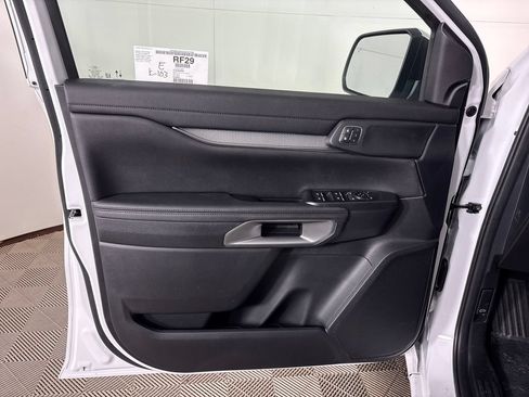 New 2026 Ford Ranger Lariat w/ Black Appearance Package RWD image 16