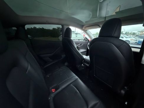 Used 2021 Tesla Model Y 2WD image 16