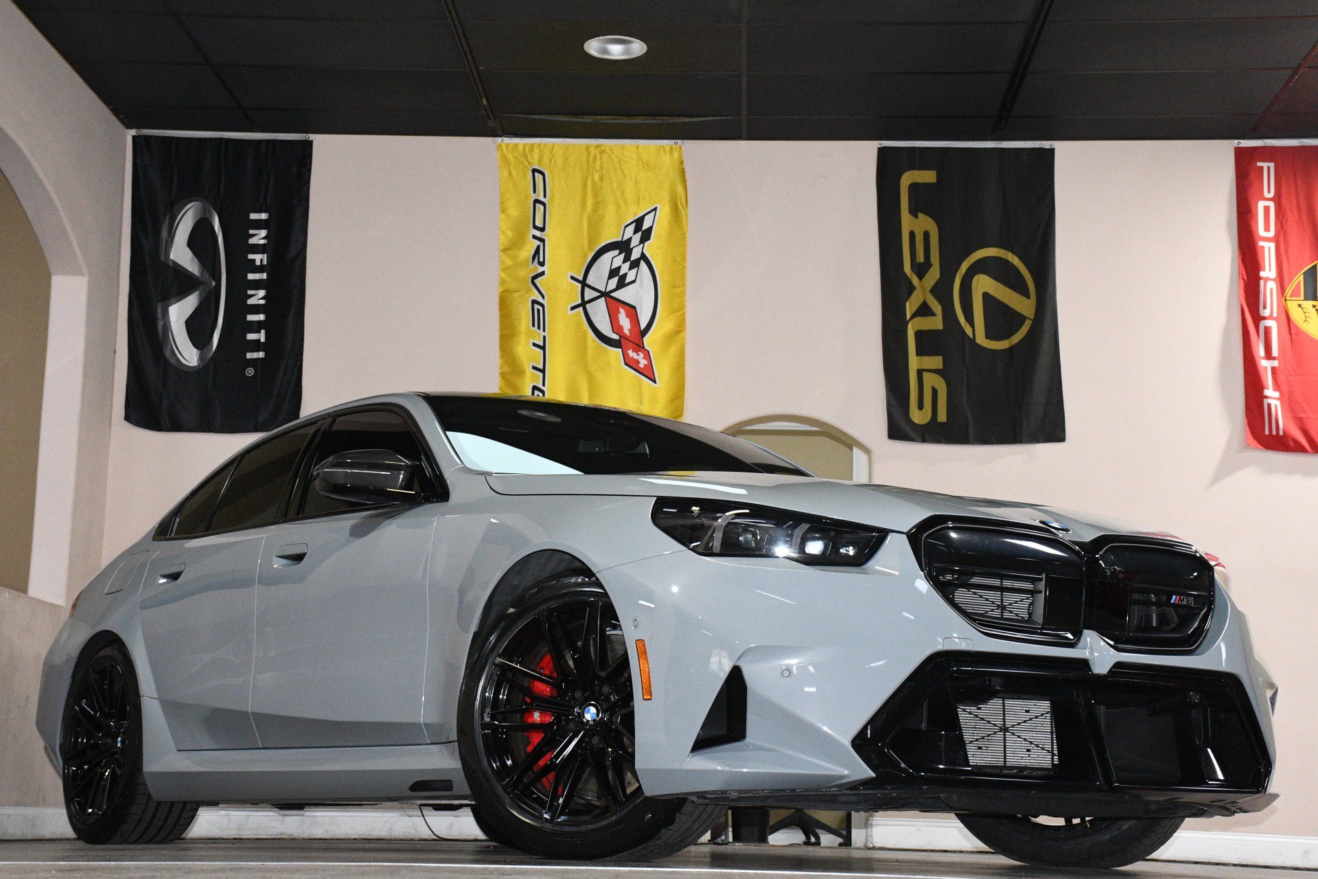 Used 2025 BMW M5 w/ Carbon Package AWD/4WD image 83