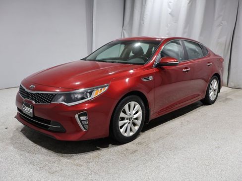 Used 2018 Kia Optima S image 5