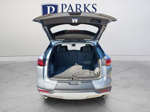 Used 2025 Chevrolet Blazer LT image 19