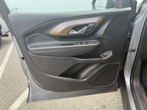 Used 2019 GMC Terrain SLE w/ Driver Convenience Package image 15