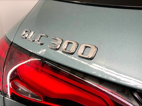 Used 2025 Mercedes-Benz GLC 300 GLC 300 image 7