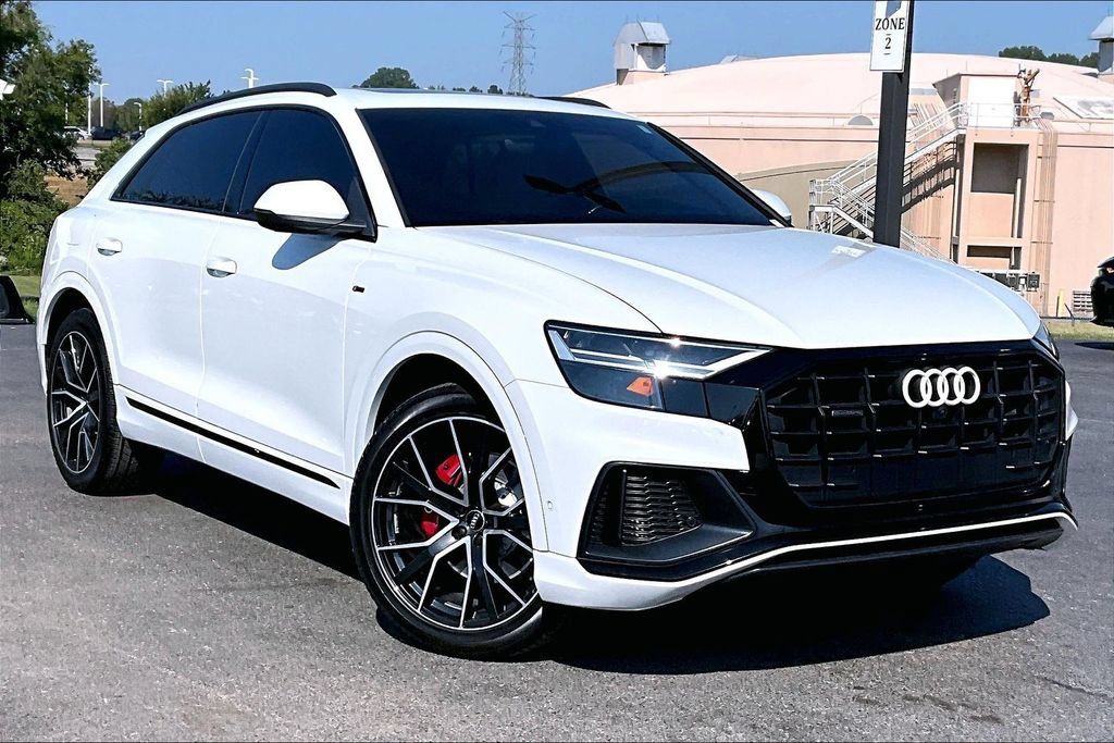 Used 2020 Audi Q8 Premium Plus w/ Premium Plus Package AWD/4WD image 37