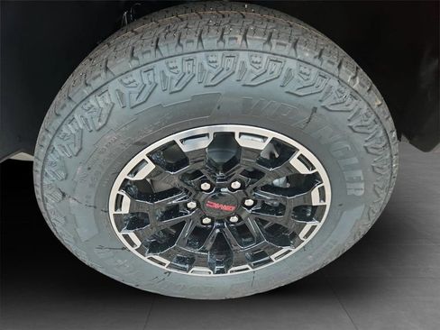 New 2026 GMC Canyon AT4 w/ AT4 Premium Package AWD/4WD image 35