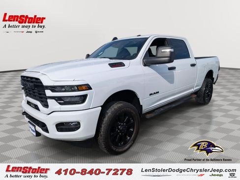 Used 2025 RAM 2500 Big Horn AWD/4WD image 1
