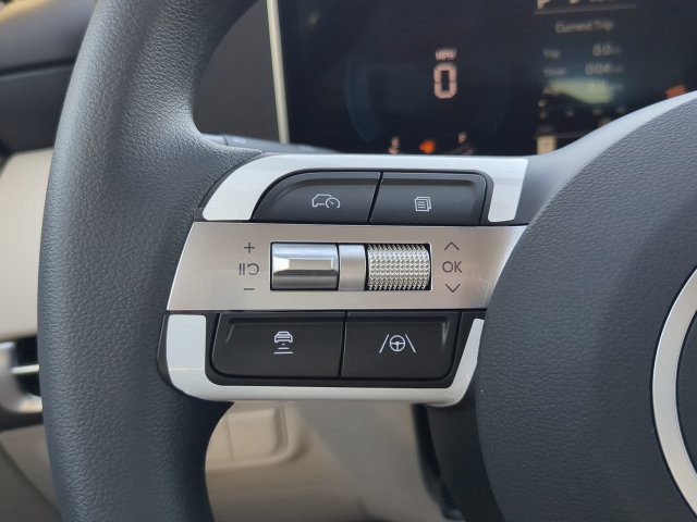 Certified 2025 Hyundai Tucson SE FWD image 23