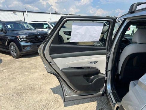 New 2026 Hyundai Tucson Limited FWD image 50