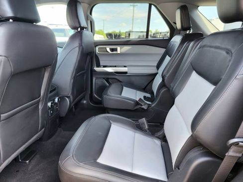 Certified 2023 Ford Explorer XLT w/ Equipment Group 202A AWD/4WD image 16
