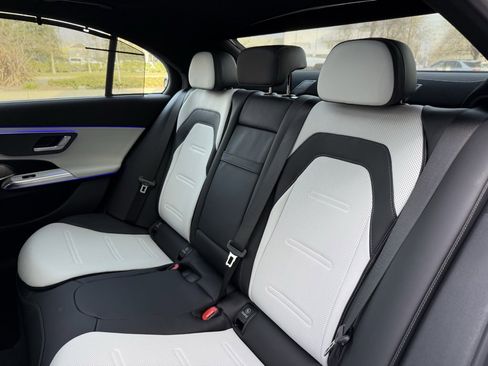 New 2026 Mercedes-Benz E 53 AMG e 4MATIC Sedan image 16