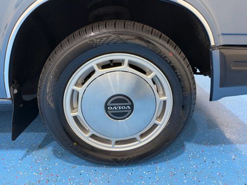 Used 1987 Volvo 760 GLE RWD image 46