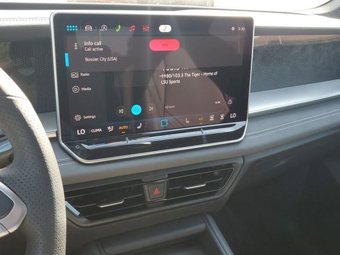 New 2026 Volkswagen Tiguan SE R-Line FWD image 28