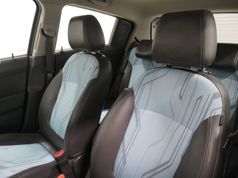 Used 2015 Chevrolet Spark LT image 10