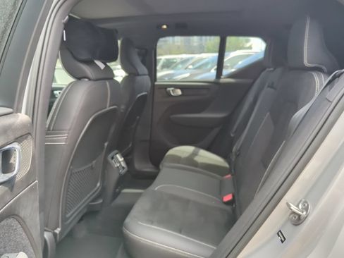 Used 2023 Volvo XC40 Recharge Plus AWD/4WD image 9