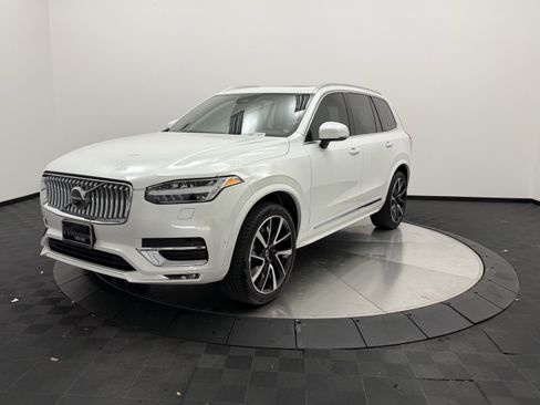 Certified 2023 Volvo XC90 B5 Plus w/ Protection Package Premier AWD/4WD image 3