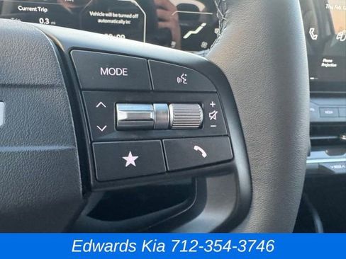 New 2025 Kia K4 EX image 19
