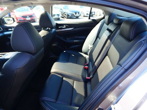 Used 2017 Nissan Maxima 3.5 SL FWD image 22