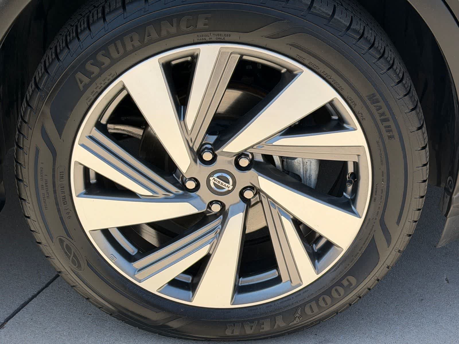 Certified 2020 Nissan Murano SL w/ Moonroof Package FWD image 11