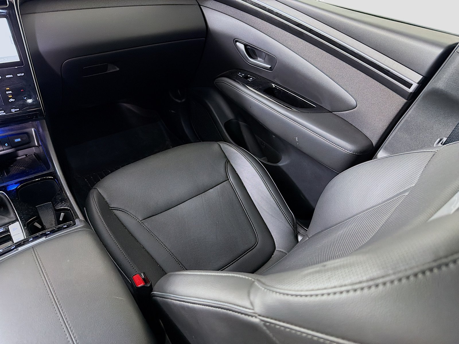 Used 2023 Hyundai Santa Cruz Limited AWD/4WD image 28