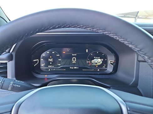 Used 2024 GMC Yukon Denali image 14