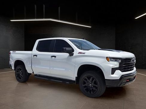 Used 2026 Chevrolet Silverado 1500 LT Trail Boss w/ Convenience Package II AWD/4WD image 1
