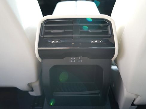 Used 2024 BMW 530i xDrive w/ Convenience Package image 46