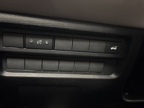 Used 2025 Mitsubishi Outlander SEL image 29