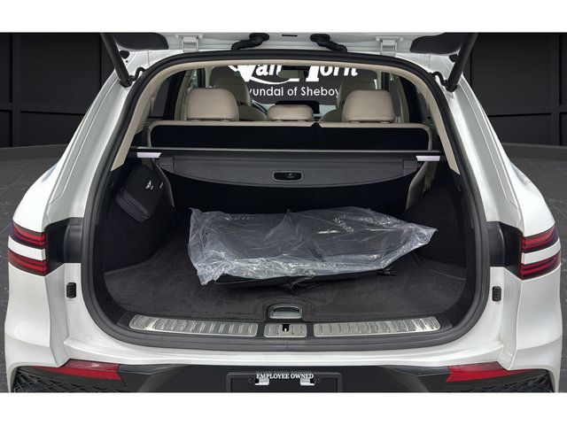 Used 2025 Genesis GV70 3.5T Sport w/ Sport Prestige Package AWD/4WD image 27