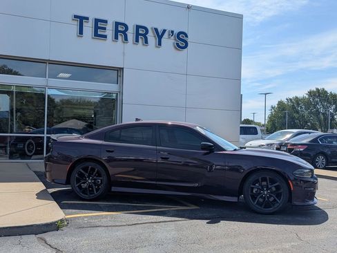 Used 2022 Dodge Charger GT w/ Blacktop Package RWD image 2