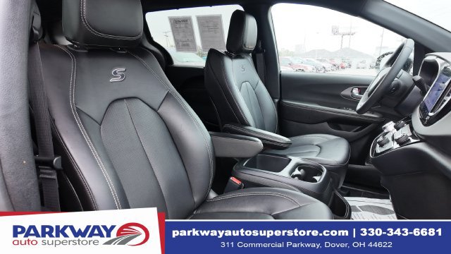 Used 2026 Chrysler Pacifica Select w/ S Appearance Package FWD image 22