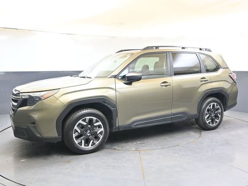 Certified 2025 Subaru Forester Premium AWD/4WD image 2