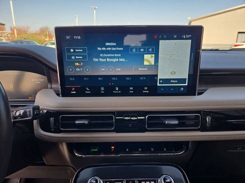 Used 2022 Lincoln Nautilus Reserve image 26