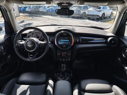 Used 2021 MINI Cooper S image 10