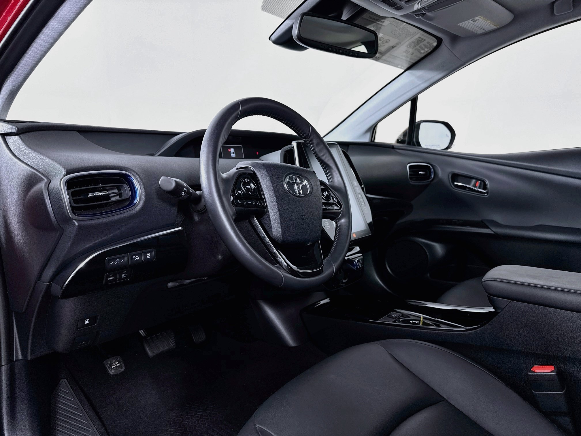 Certified 2022 Toyota Prius Limited w/ Premium Convenience Package FWD image 9