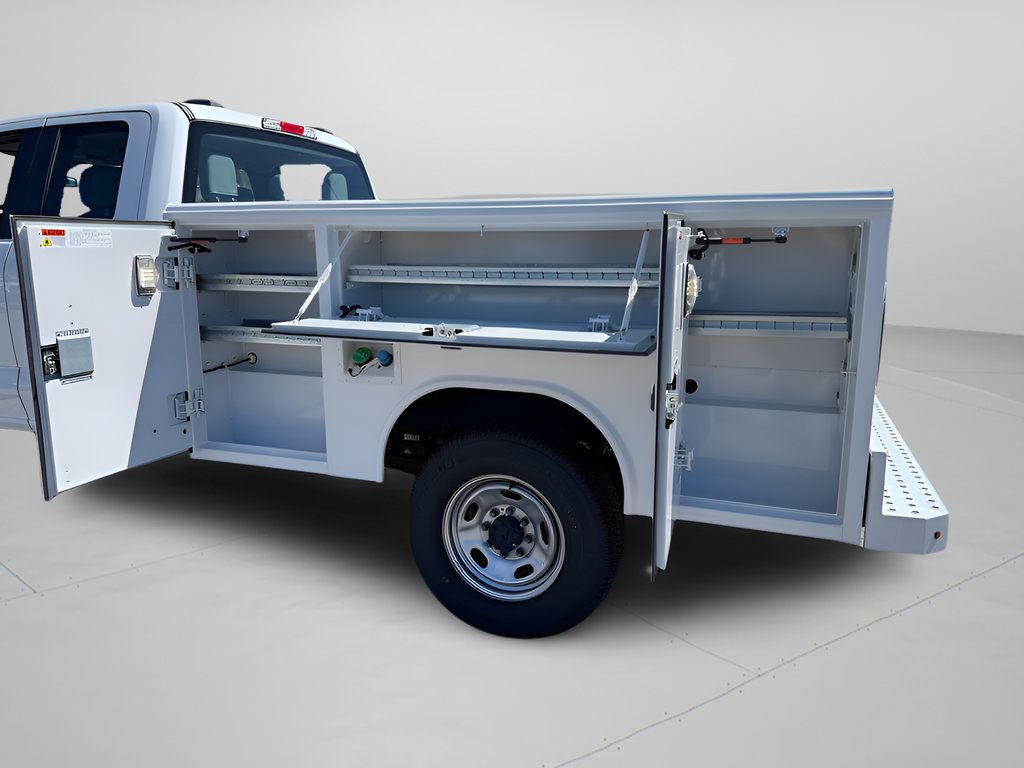 New 2025 Ford F250 XL w/ XL Chrome Package AWD/4WD image 17