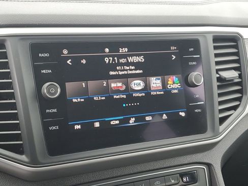 Used 2021 Volkswagen Atlas Cross Sport SE image 21